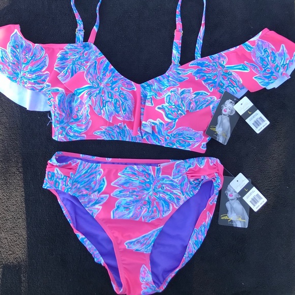 Marilyn Monroe Other - BNWT Marilyn Monroe Bikini Set